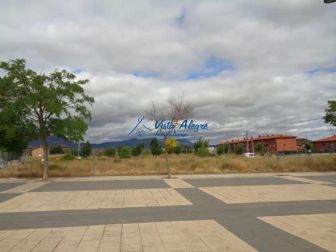 Terreny residencial en venda a Haro, imagen 2