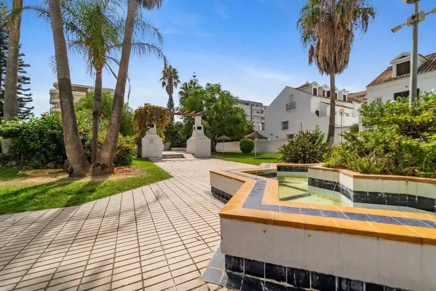 Apartment with pool for sale in Castillo Sohail - Myramar, imagen 27