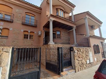Maison mitoyenne à vendre à Azucaica