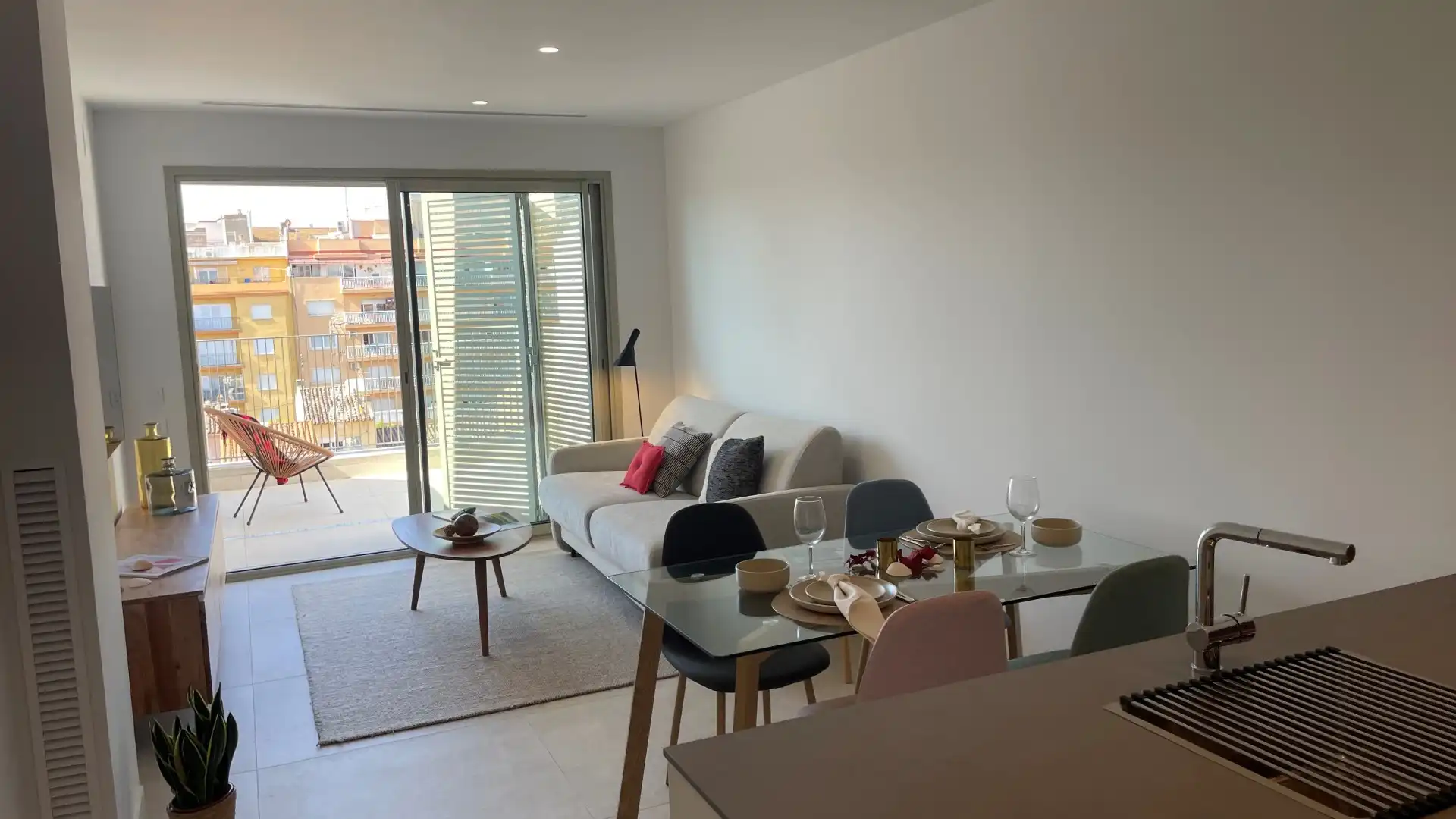 Sala de estar de Piso en venta en Palamós con Aire acondicionado, Calefacción y Terraza