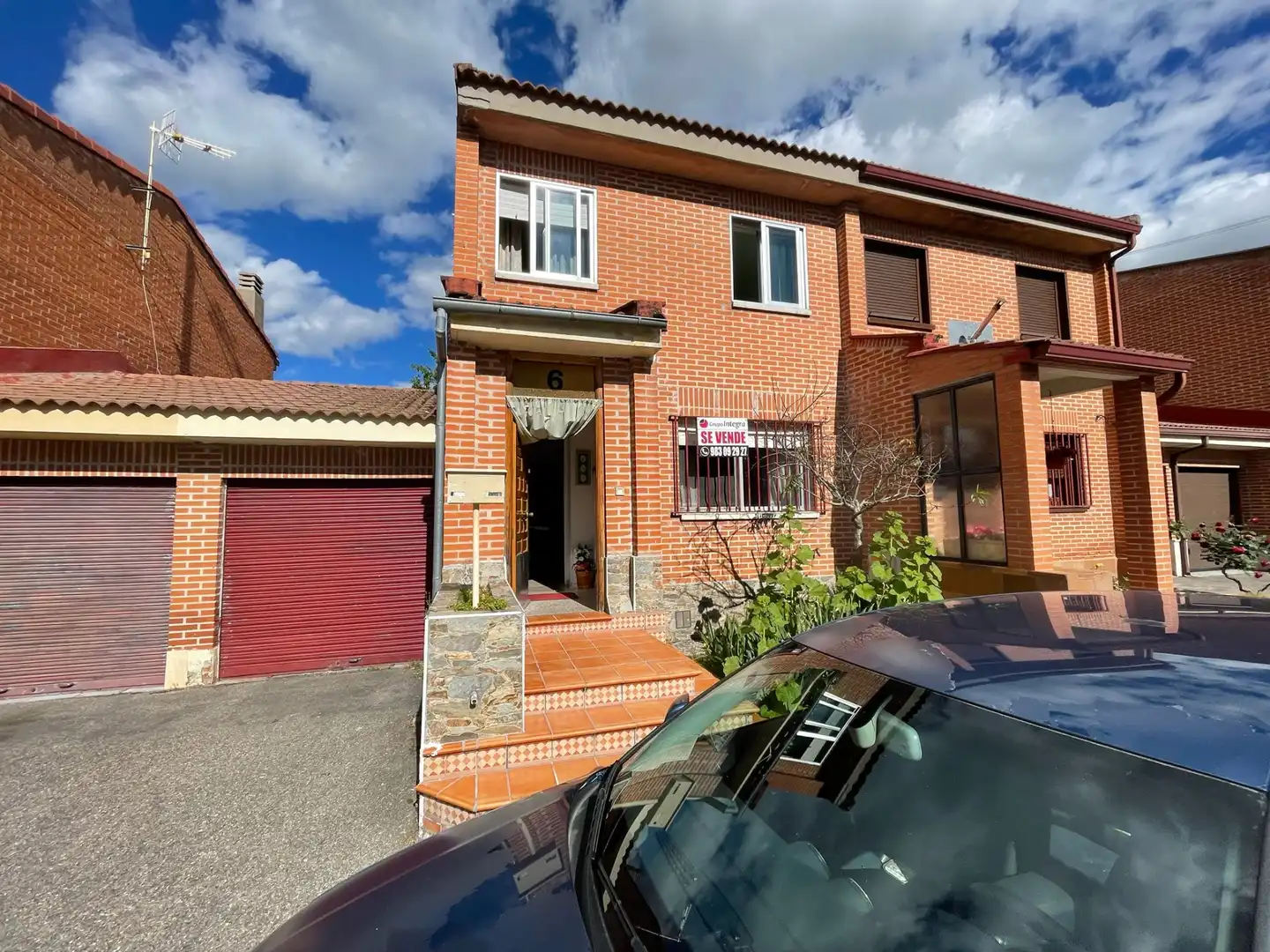 Exterior view of Detached homes for sale in Olmedo  with Heating, Storage room and Furnished