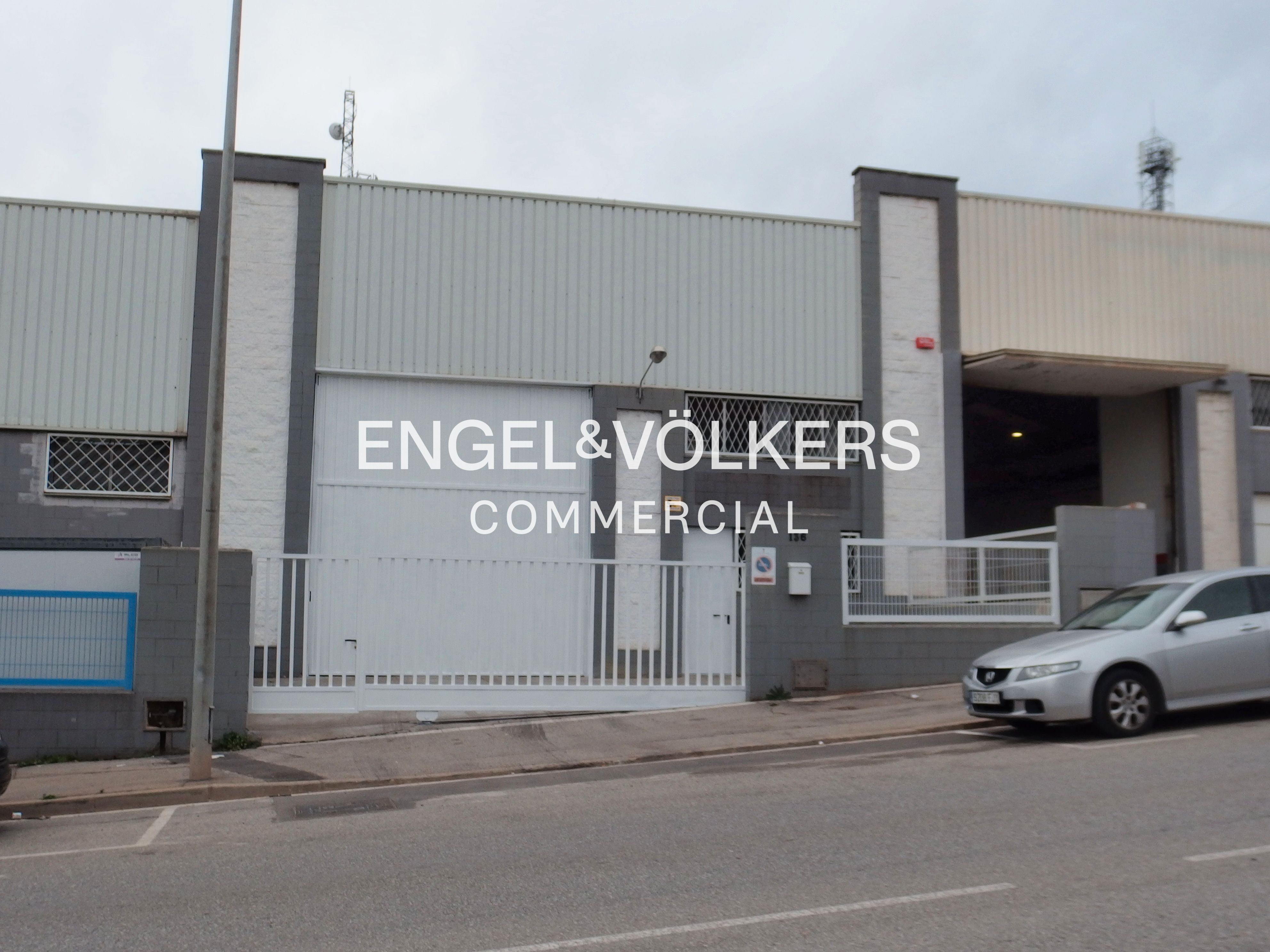 Exterior view of Industrial buildings to rent in Rubí