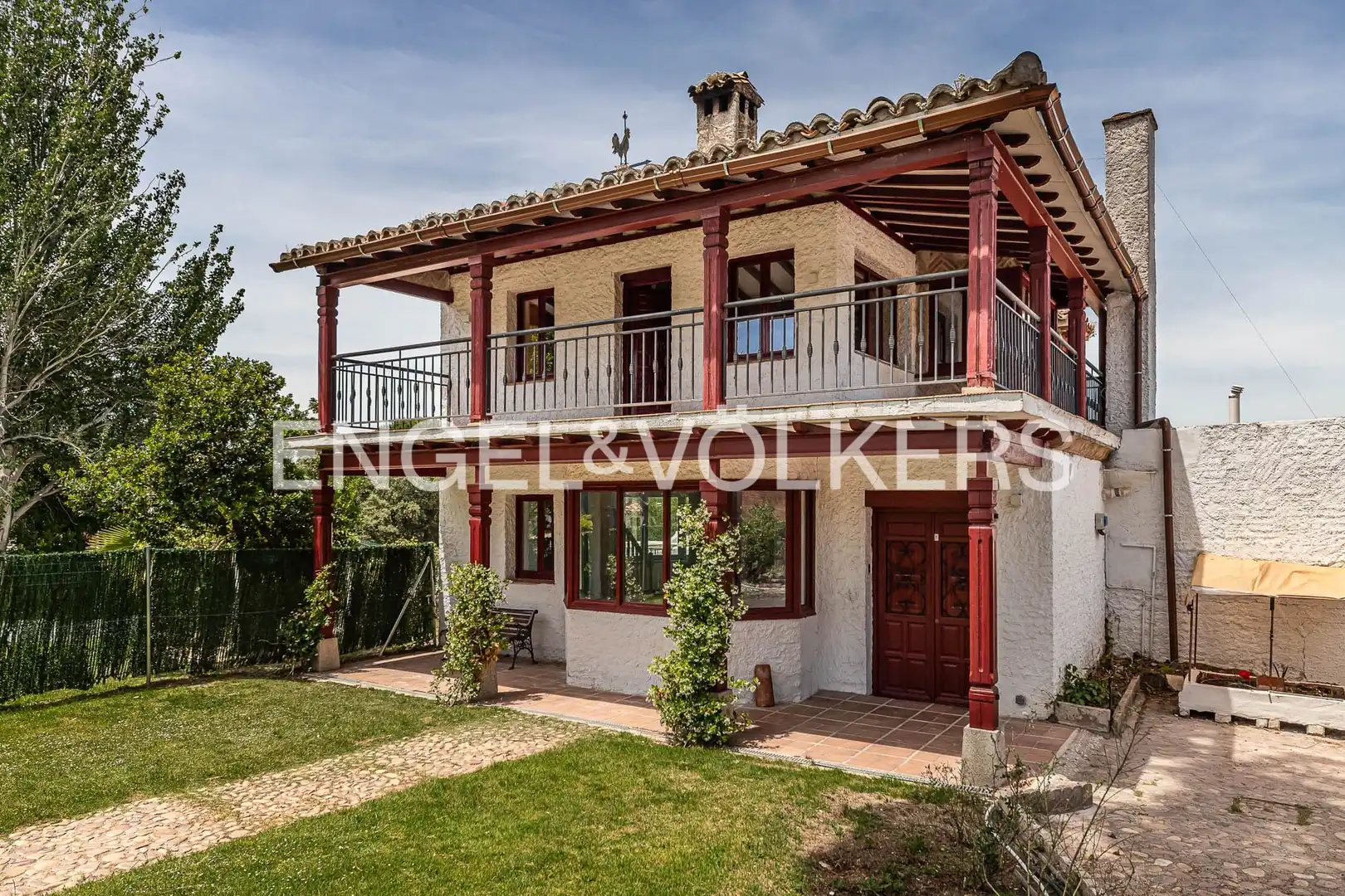 Vista exterior de Casa o chalet de alquiler en Las Rozas de Madrid con Calefacción, Jardín privado y Terraza