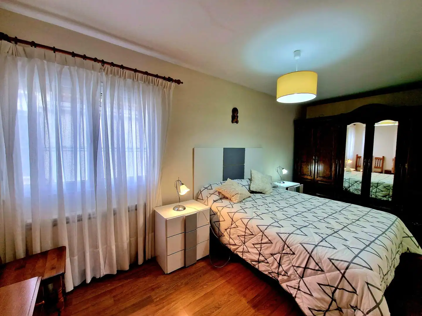 Dormitori de Casa adosada en venda en Ribadeo amb Calefacció, Jardí privat i Terrassa
