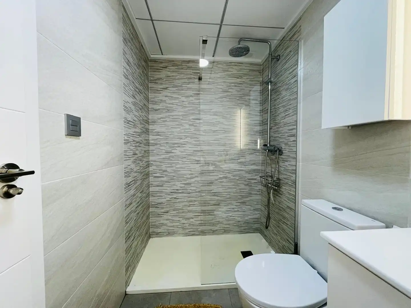 Baño de Casa o chalet de alquiler en San Pedro del Pinatar con Aire acondicionado, Calefacción y Jardín privado