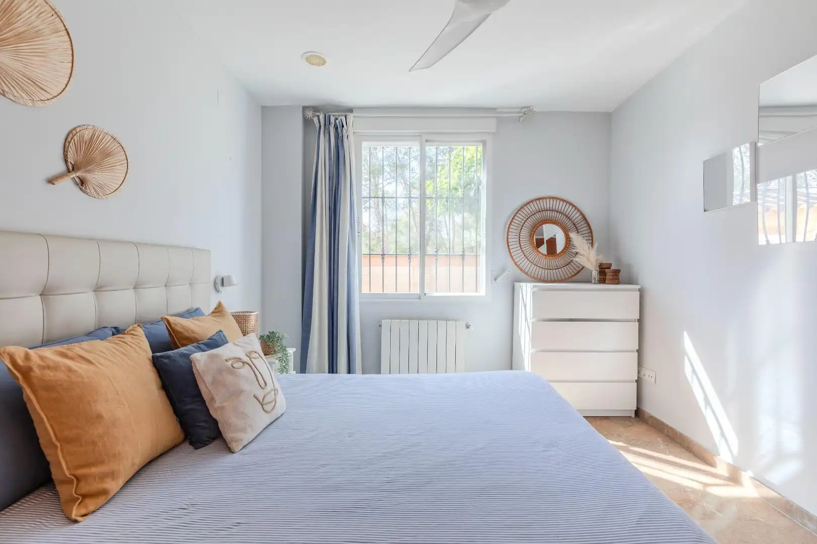 Habitación de Casa o chalet en venta en L'Eliana con Calefacción y Terraza