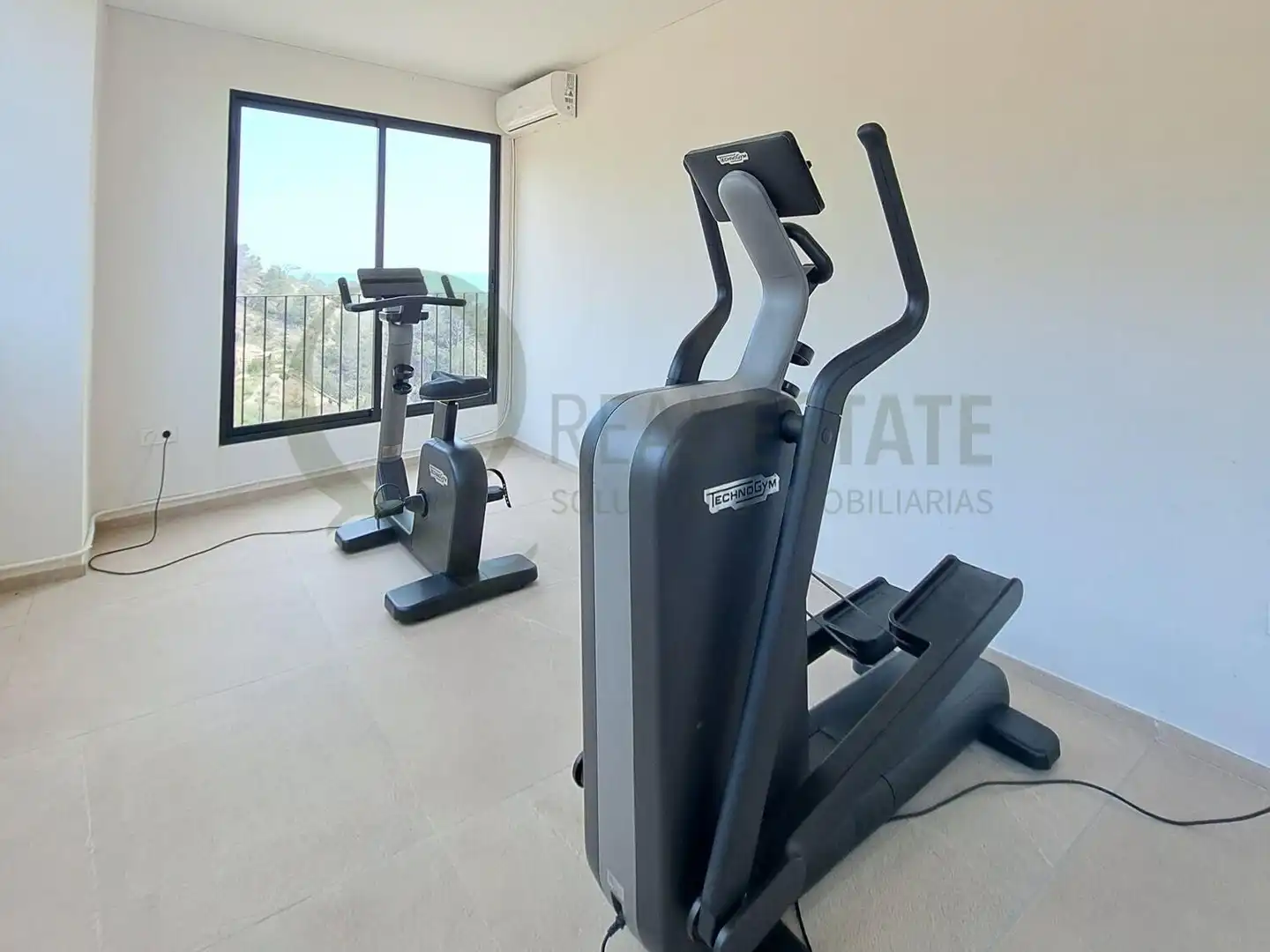 Piso con terraza en venta en Avenida Avenida Tellerola, imagen 28