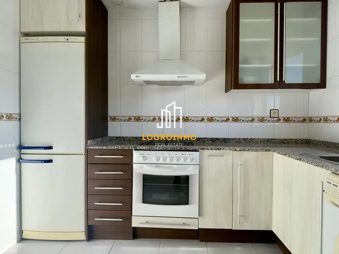 Cocina de Piso en venta en Villamediana de Iregua con Calefacción y Amueblado