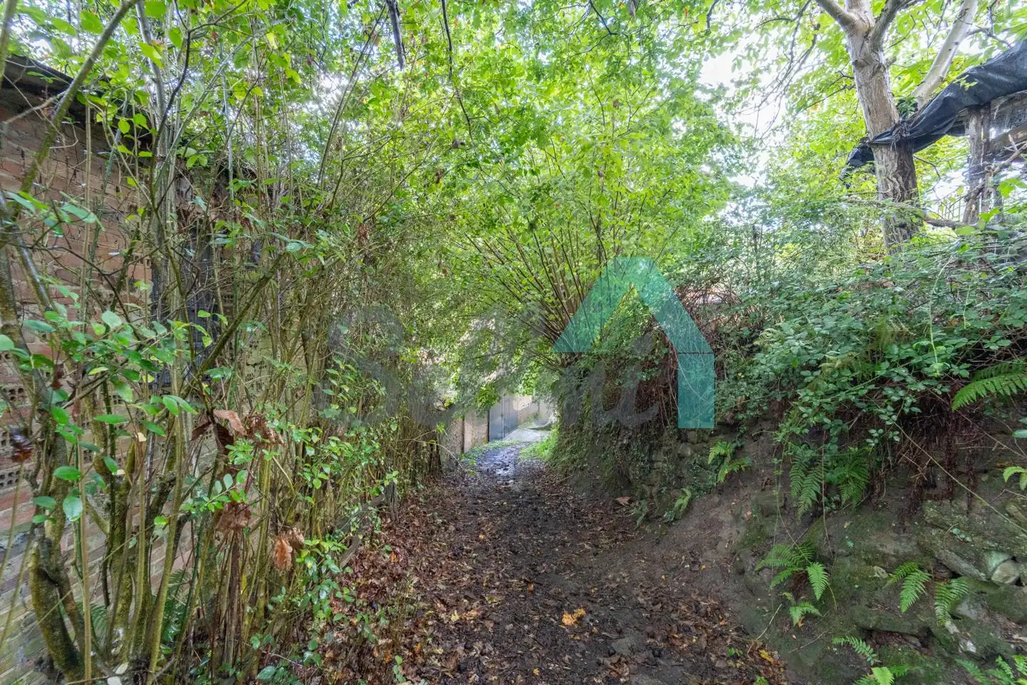 Exterior view of Houses for sale in San Martín del Rey Aurelio  with Private garden, Terrace and Storage room