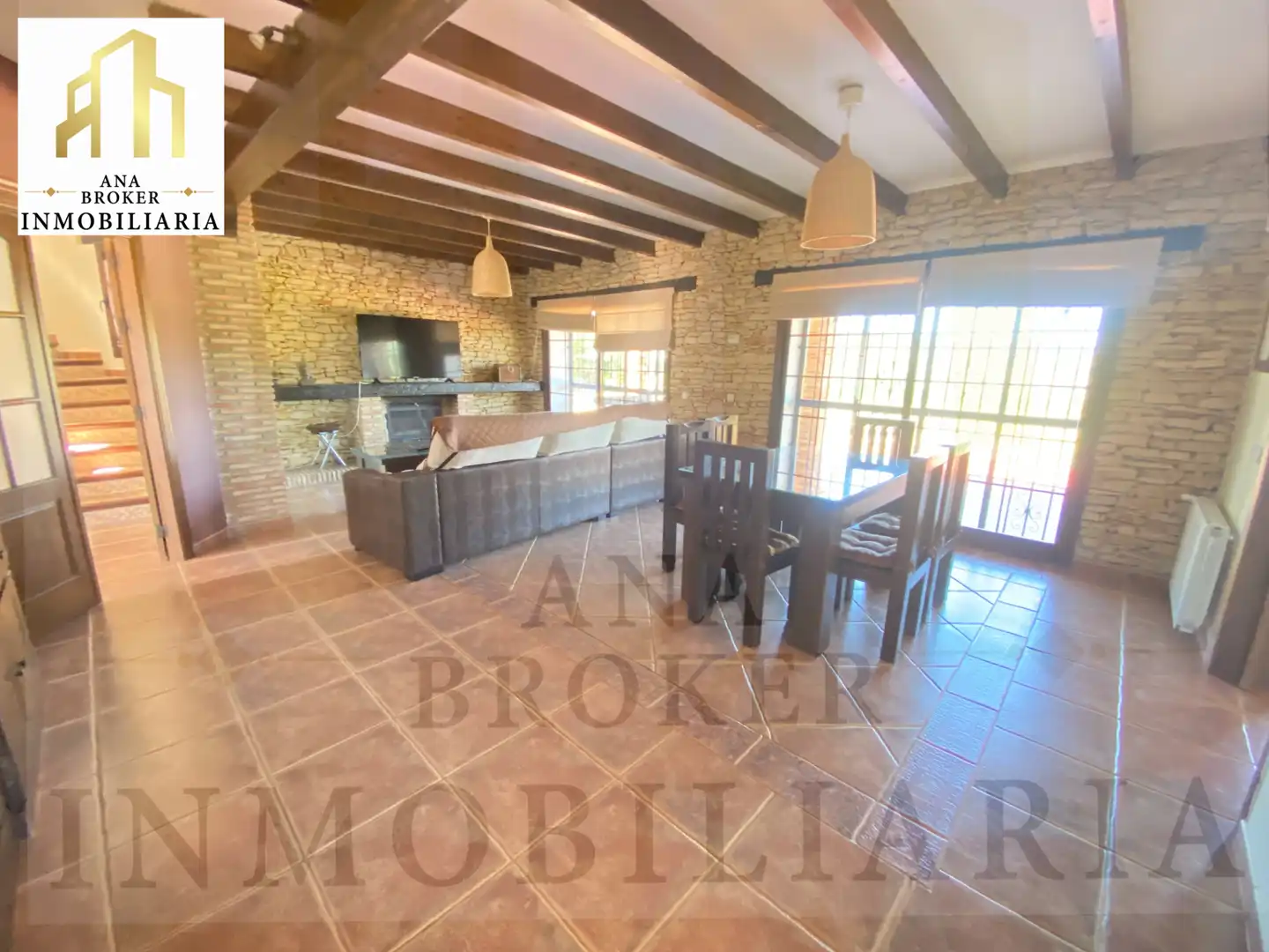 Sala de estar de Casa o chalet en venta en Ronda con Aire acondicionado, Calefacción y Jardín privado