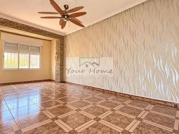 Bajo en venta en Reyes Católicos