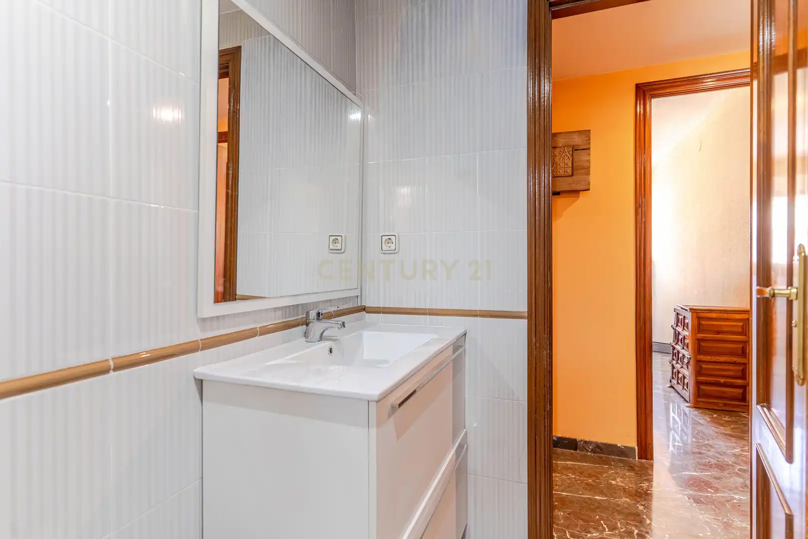 Bathroom of Flat for sale in Pulianas  with Air Conditioner and Washing machine