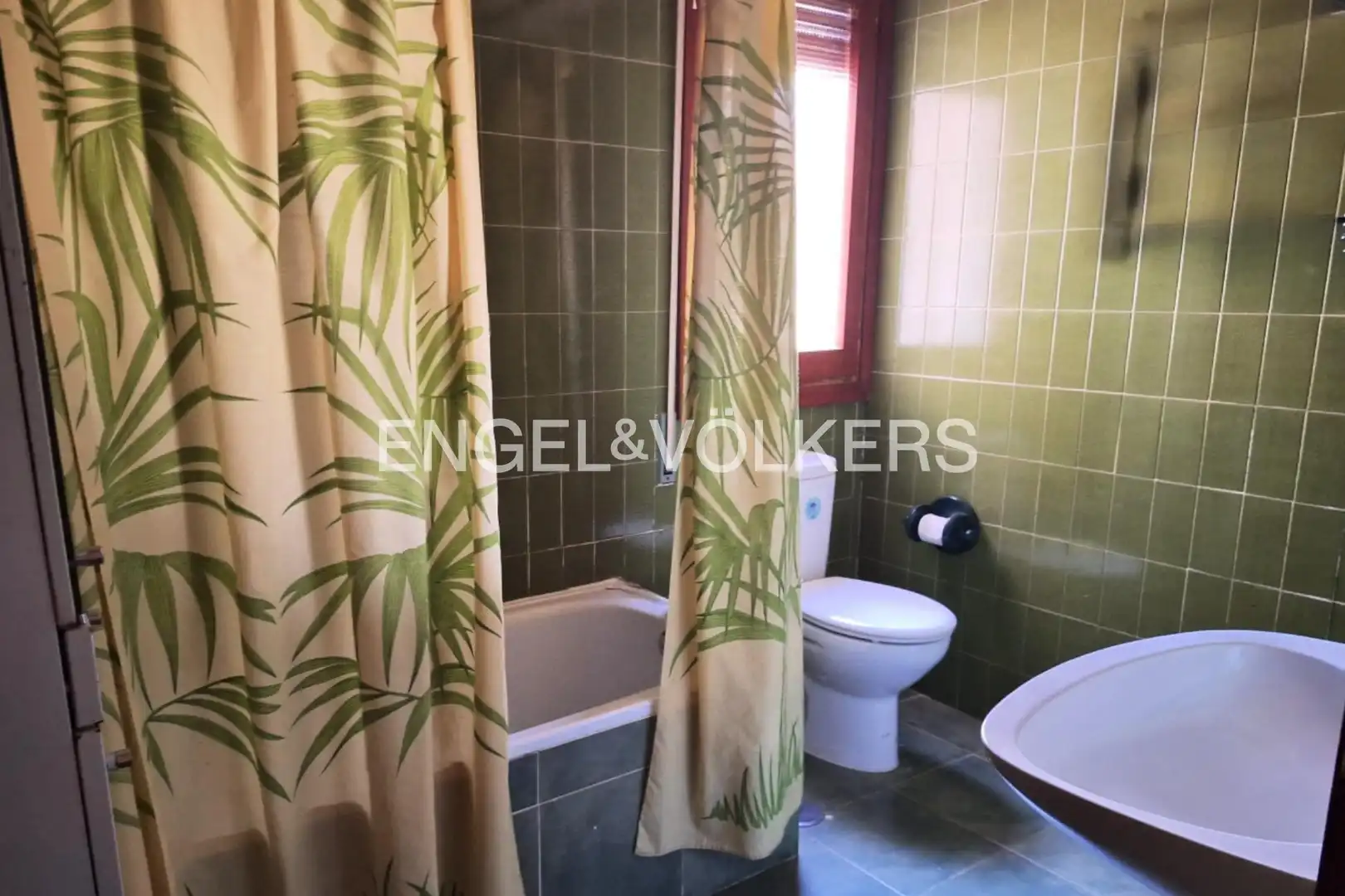Baño de Casa o chalet en venta en Las Rozas de Madrid con Calefacción, Jardín privado y Terraza