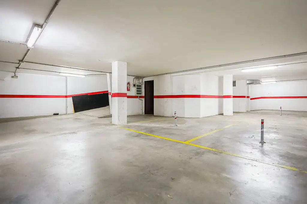 Parking for sale in Av Pais Valenciano, imagen 3