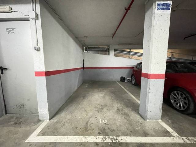 Garaje en Venta en Calle Begur, 11 en Sants-Badal