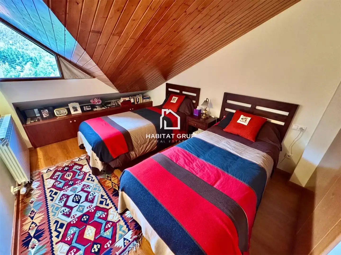 Habitación de Dúplex en venta en Alp con Calefacción, Terraza y Trastero