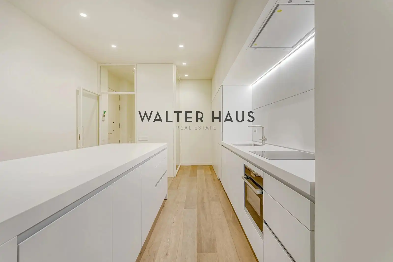 Flat with lift to rent in Carrer de Pau Claris, imagen 14