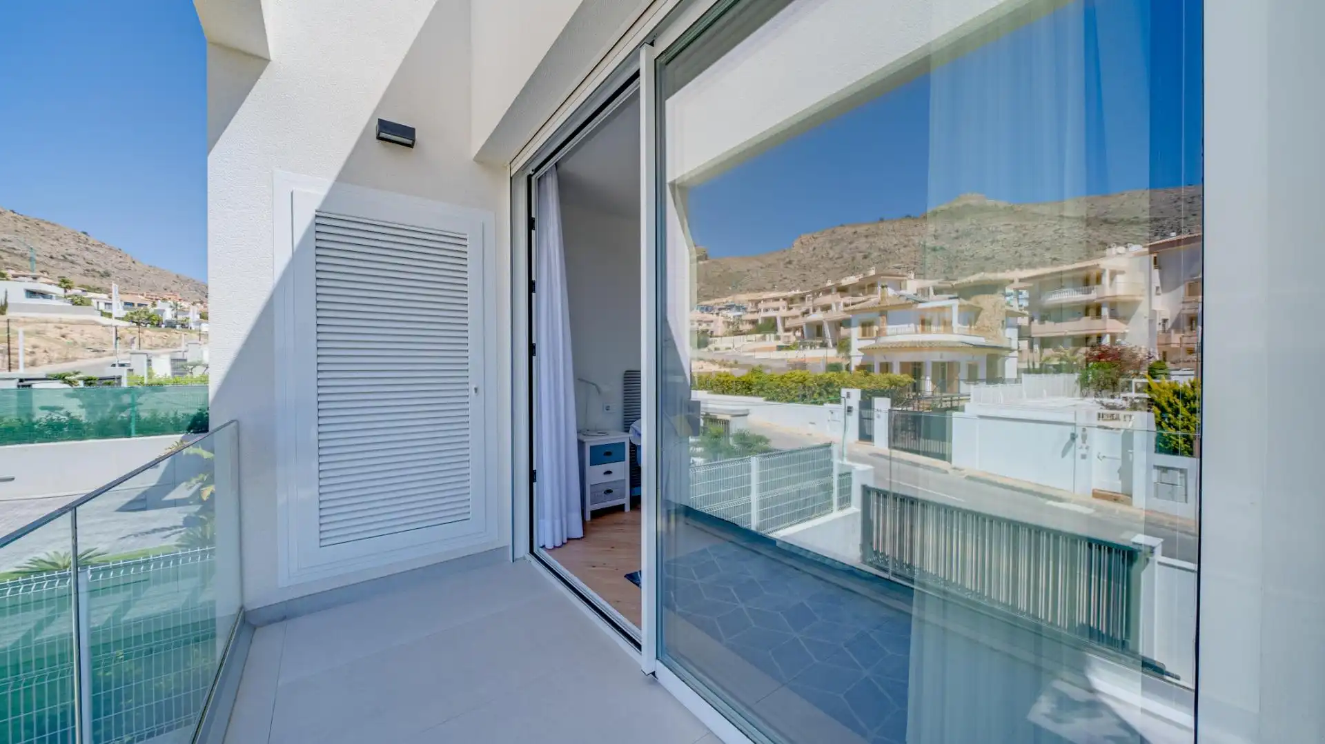 Chalet con piscina en alquiler en Golf Bahía, imagen 30