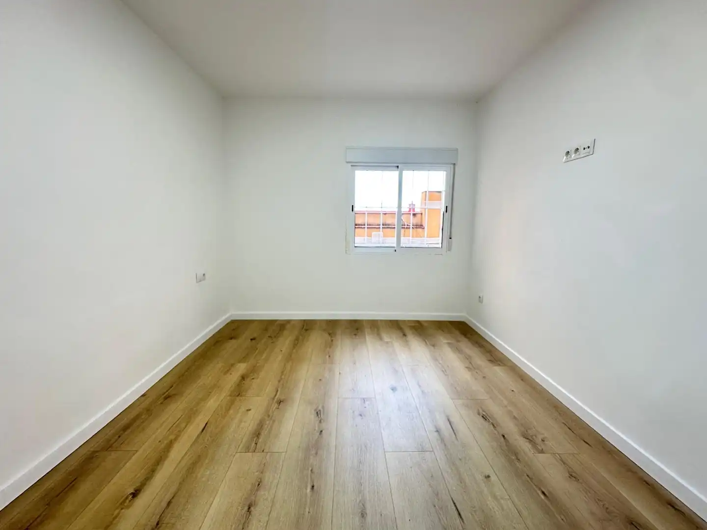 Habitación de Apartamento en venta en Barcelona con Alarma