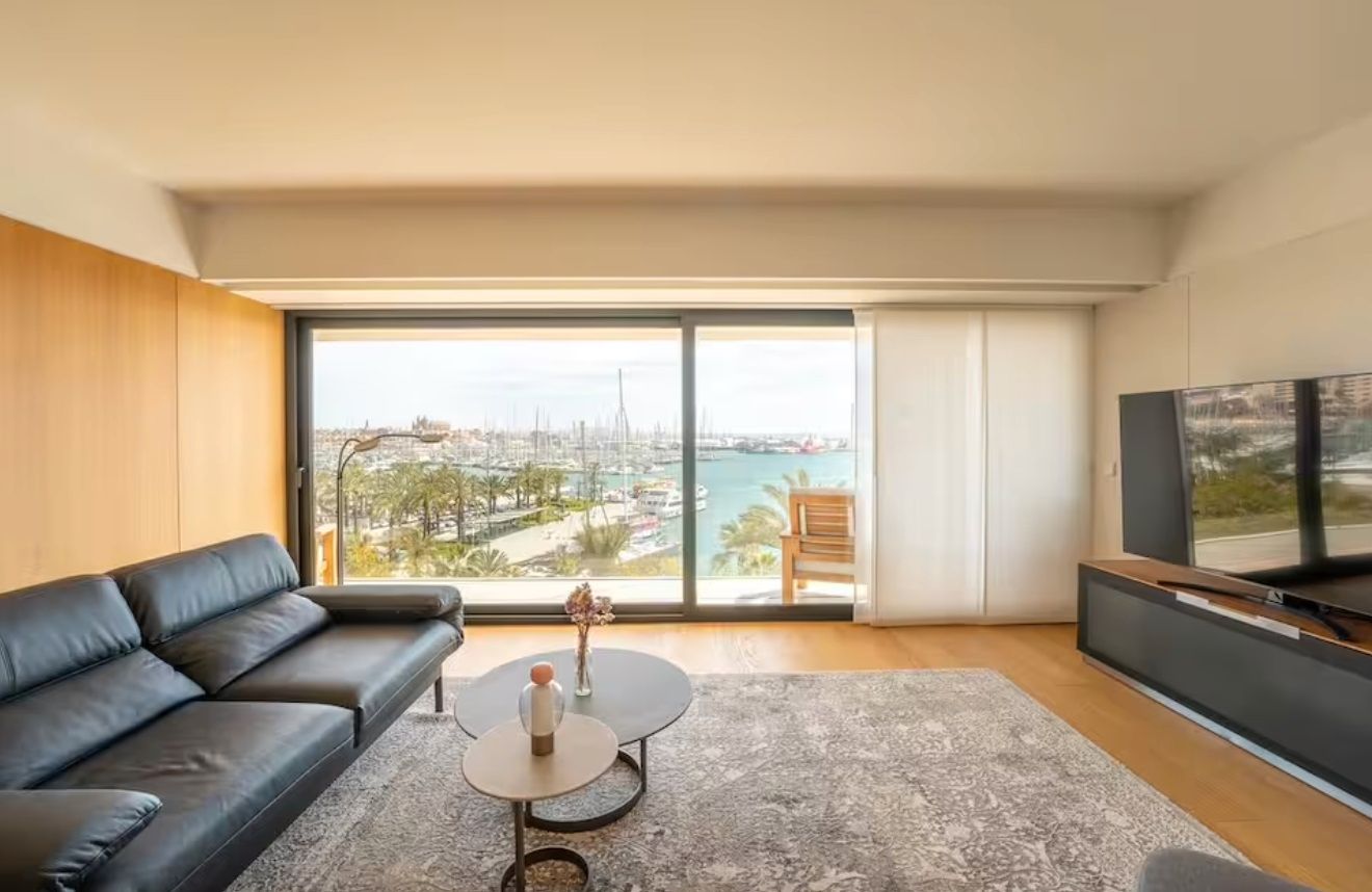 Sala d'estar de Apartament de lloguer en  Palma de Mallorca amb Aire condicionat, Calefacció i Parquet