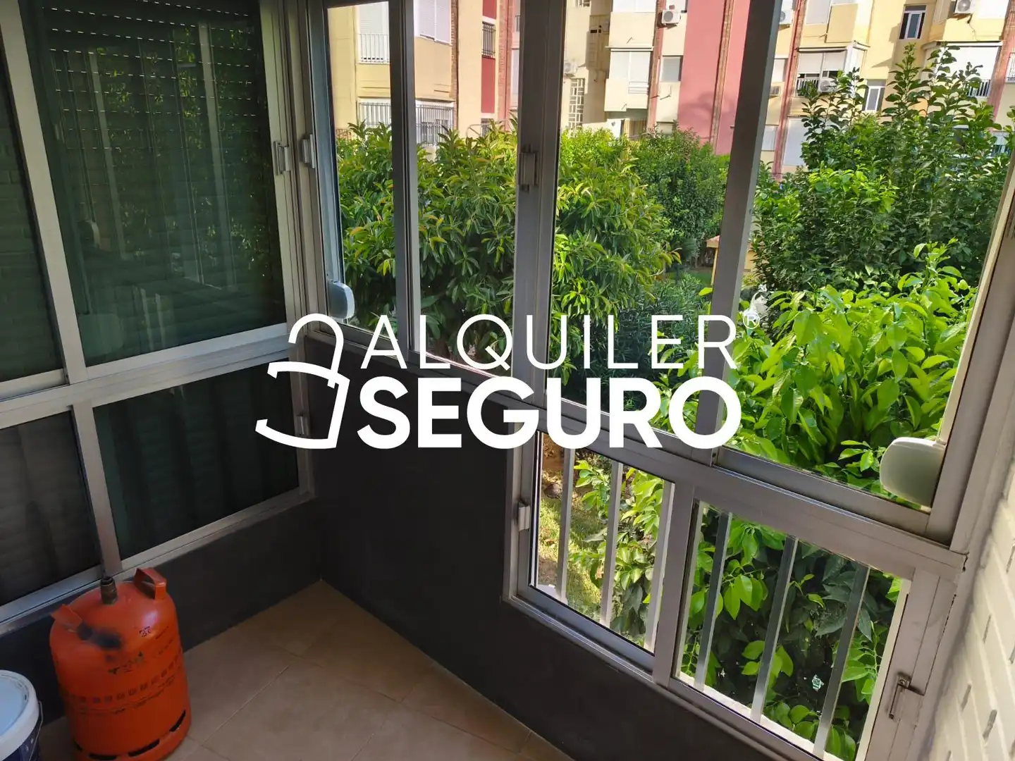 Terrassa de Pis de lloguer en Sevilla amb Aire condicionat