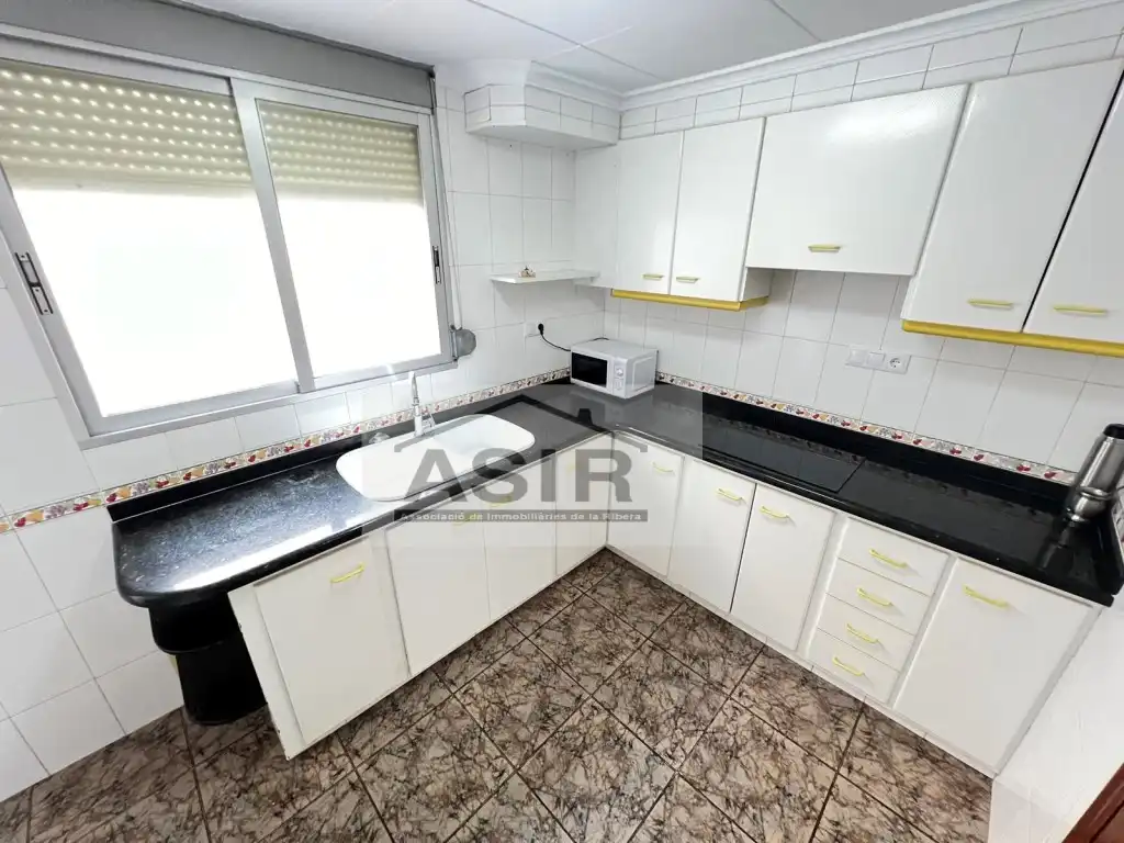 Flat for rent in Calle Doctor Ferran, Albuixarres