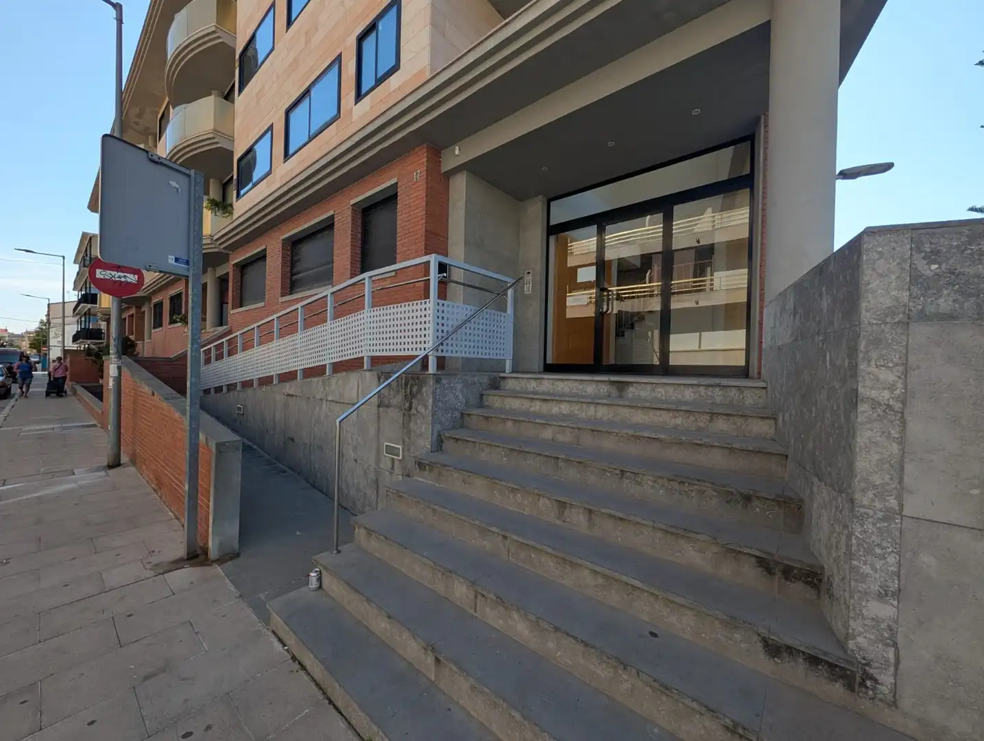 Apartment with terrace for sale in Carrer de Rafael Casanova, imagen 3