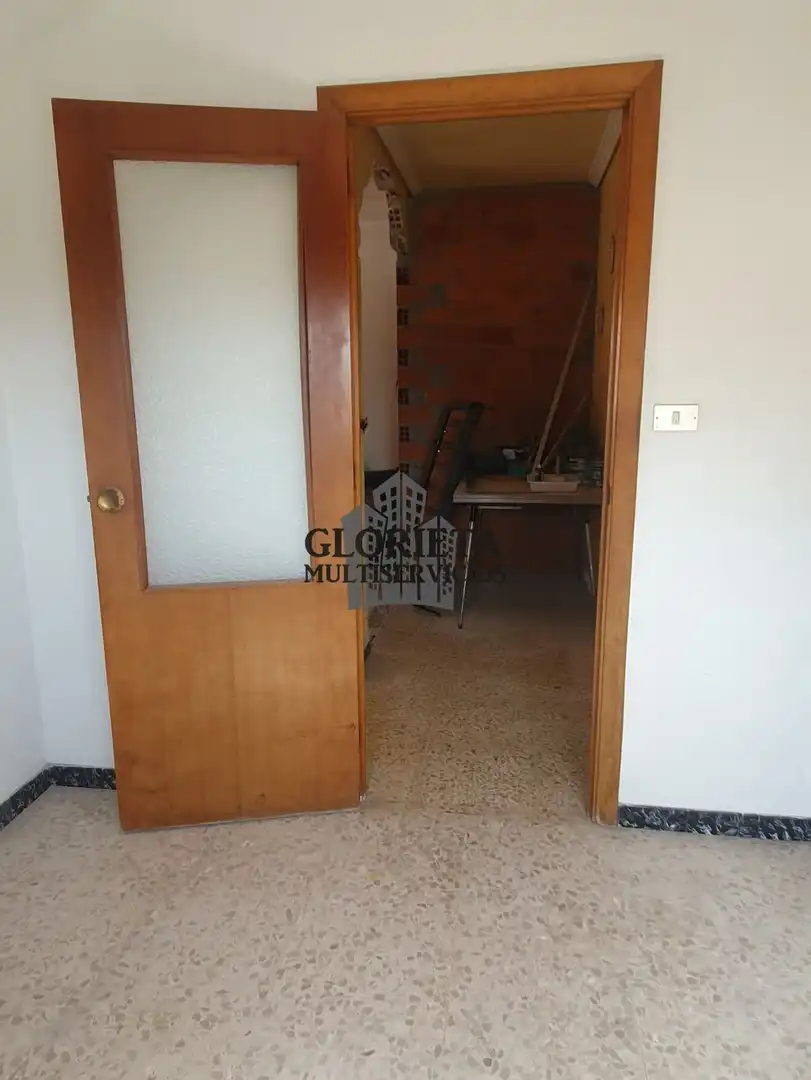 Wohnung zum Verkauf in Gondomar mit Heizung, Terrasse und Abstellraum
