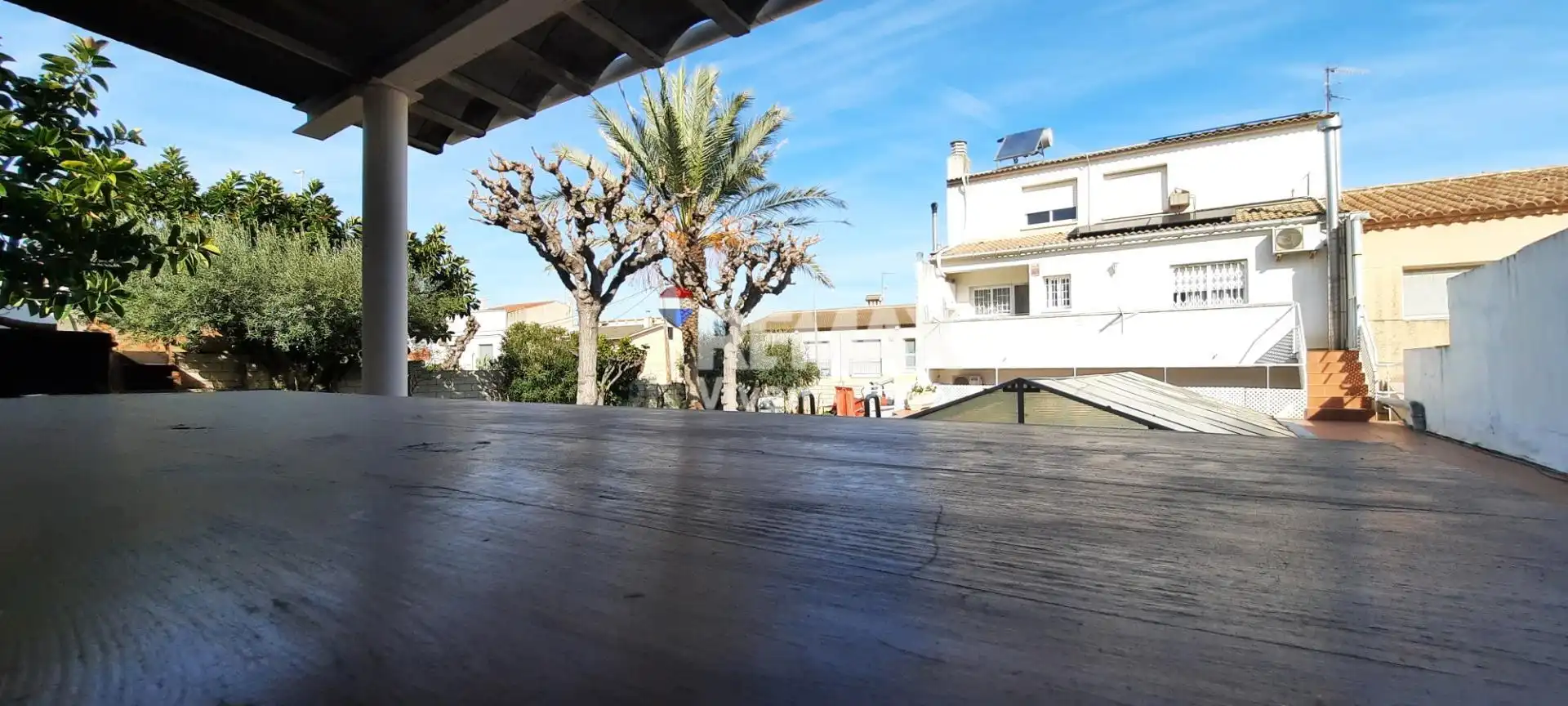 Terrassa de Casa adosada en venda en Vilanova i la Geltrú amb Aire condicionat, Jardí privat i Terrassa