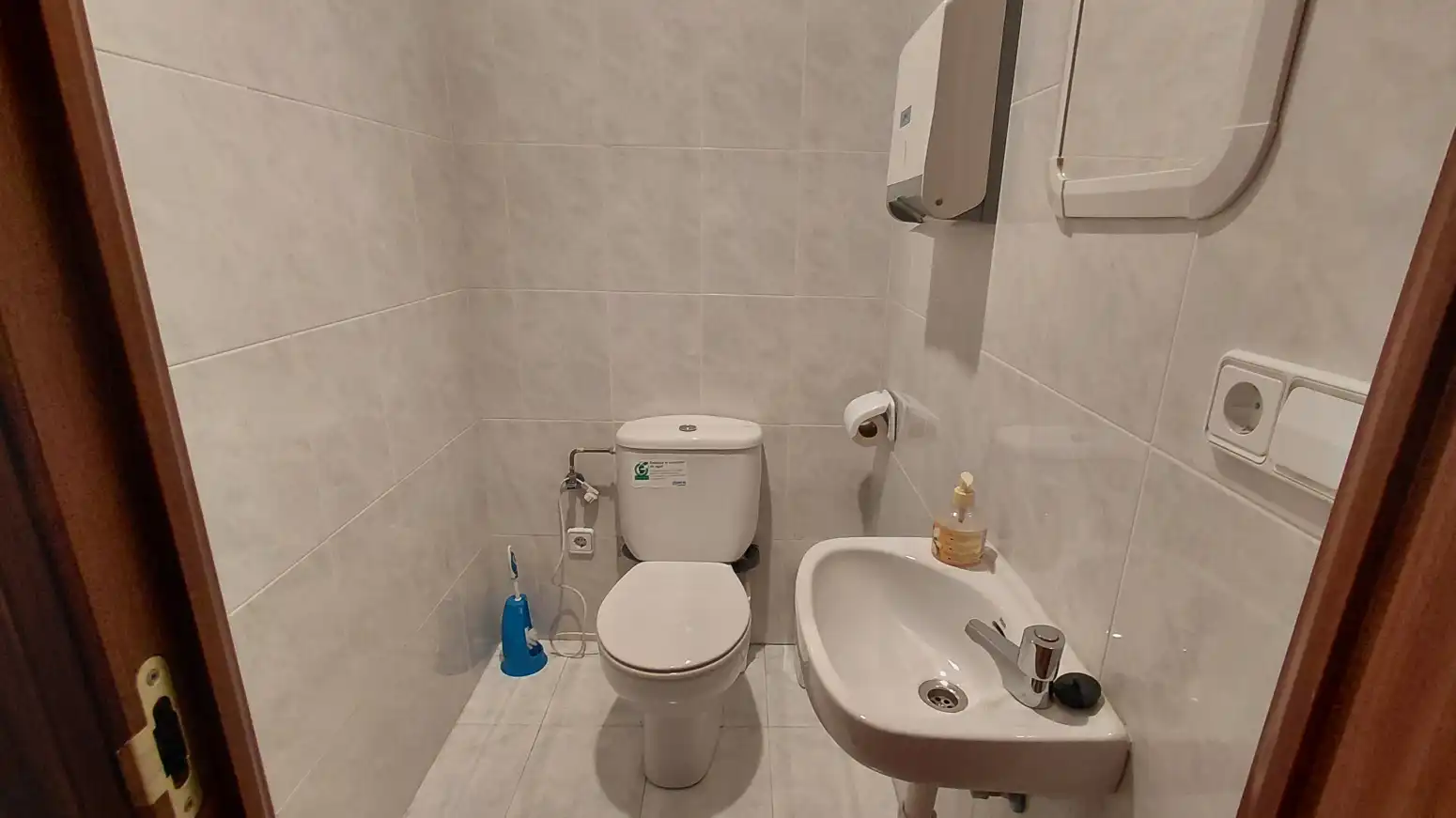 Bany de Oficina de lloguer en Burlada / Burlata