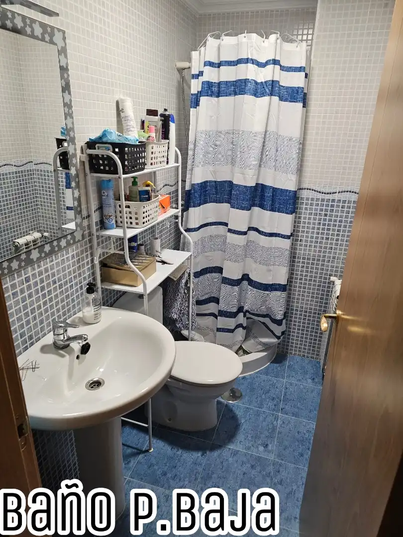 Baño de Casa adosada en venta en El Ballestero, Albacete