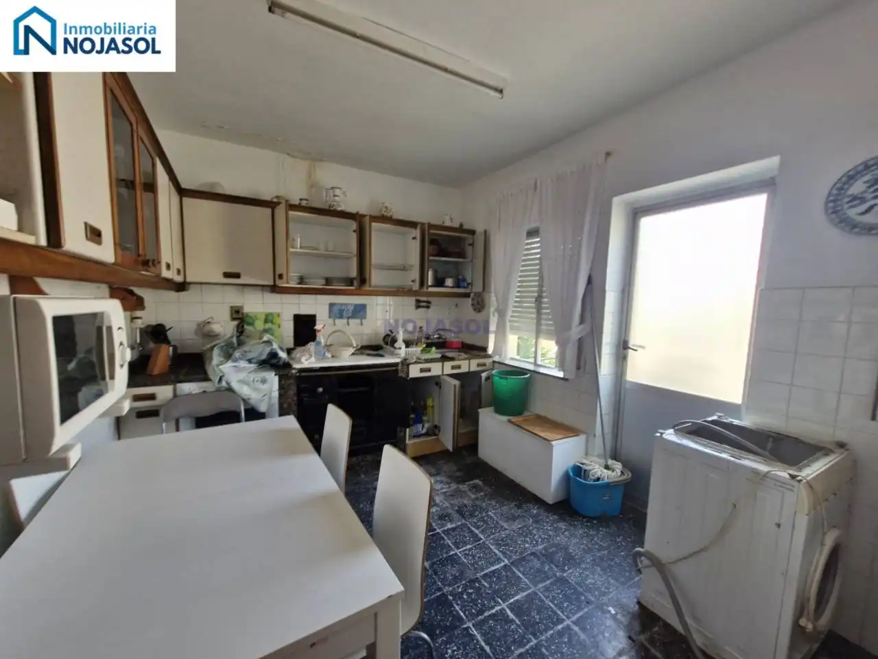 Cuina de Casa o xalet en venda en Arnuero amb Calefacció, Jardí privat i Terrassa