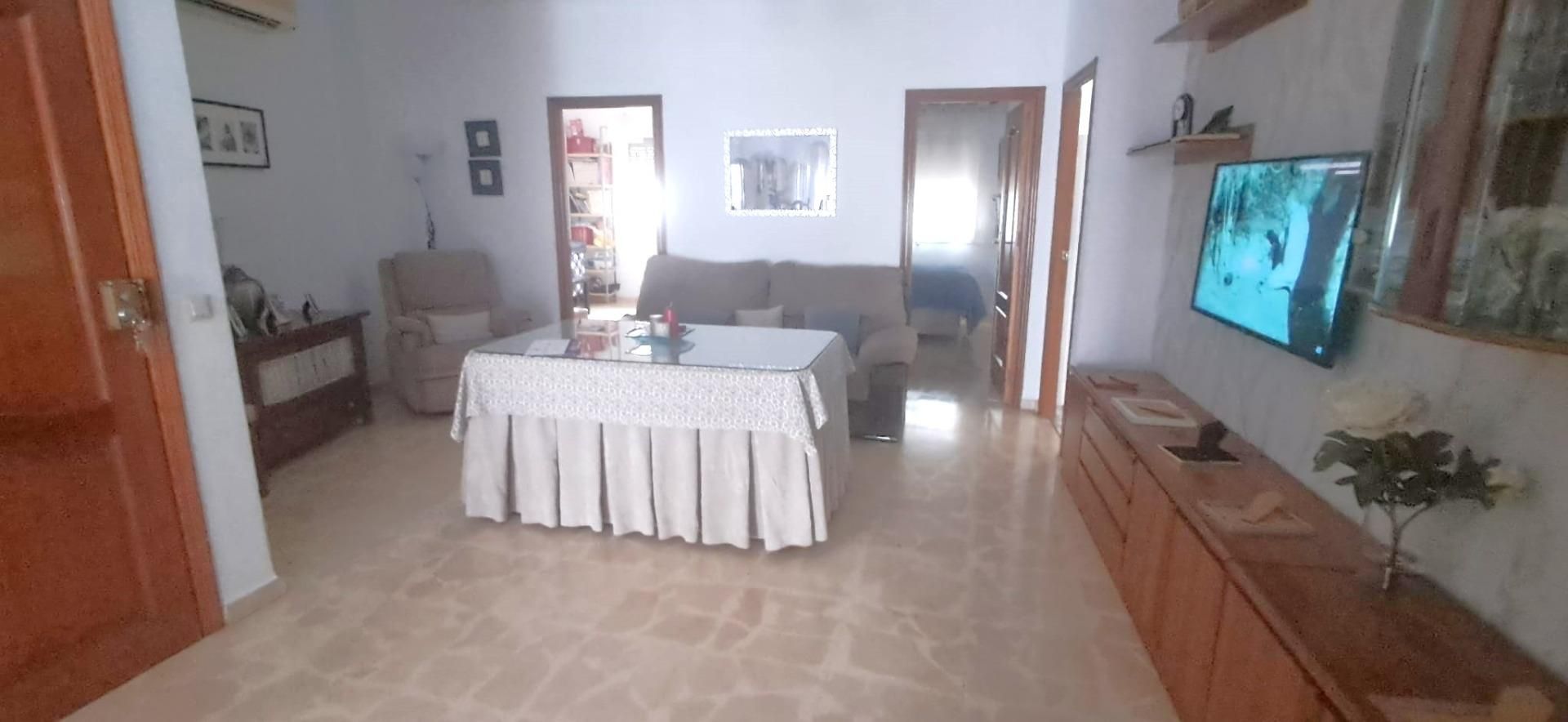 Living room of Flat for sale in Utrera  with Air Conditioner, Terrace and Storage room