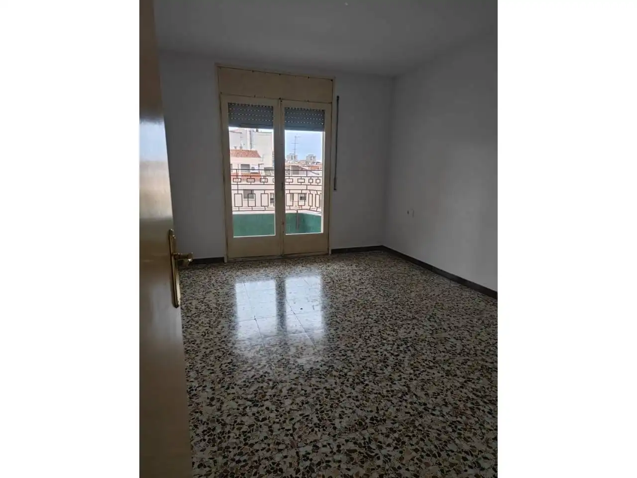 Habitación de Piso en venta en Terrassa con Calefacción