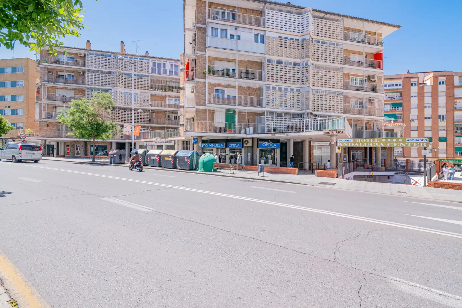 Exterior view of Flat for sale in Granada  with Terrace, Storage room and Balcony