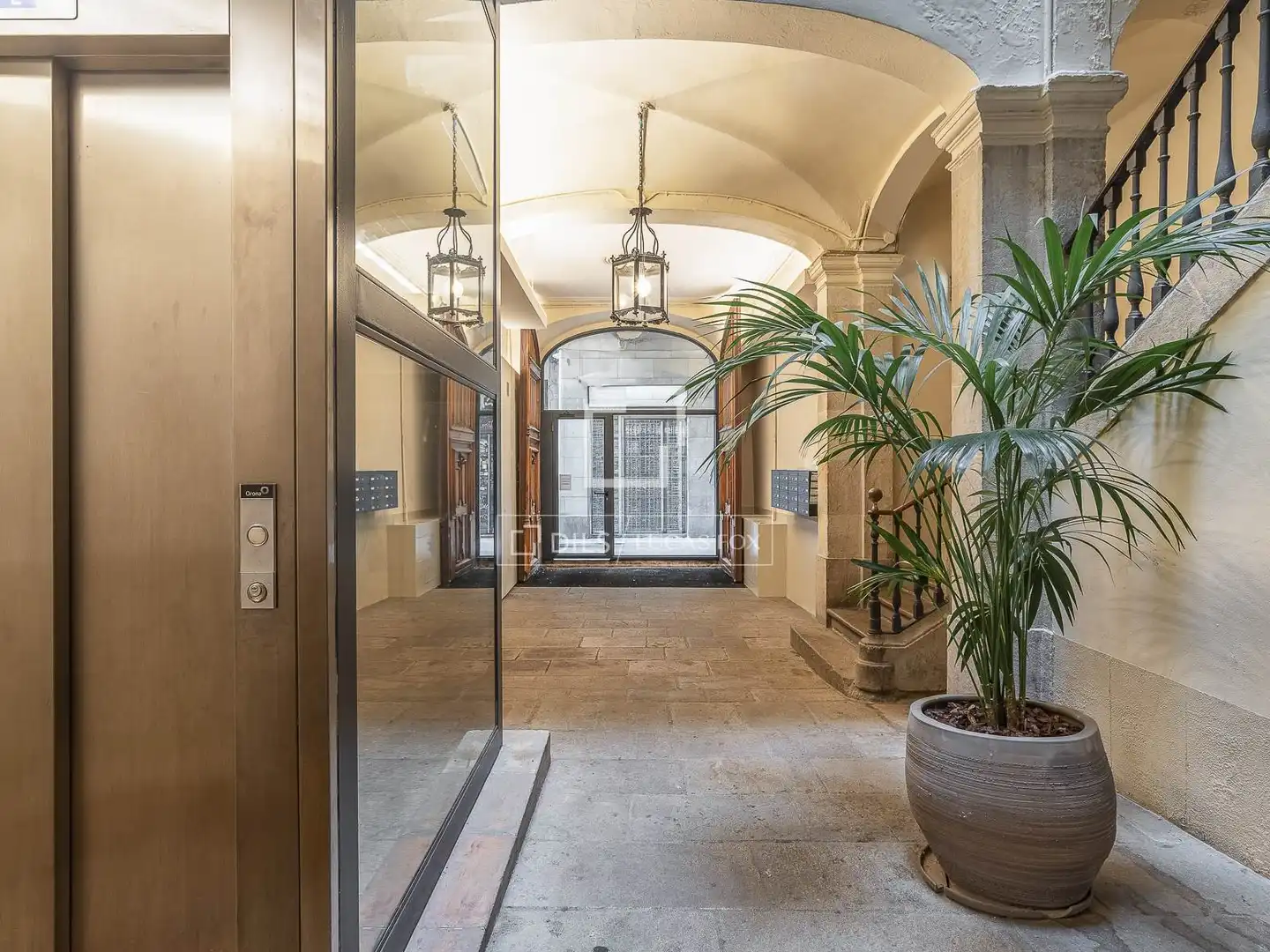 Piso en venta en Barcelona con Aire acondicionado, Calefacción y Parquet