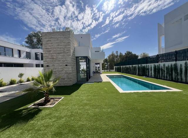 Casa-chalet en Venta en Nueva Atalaya