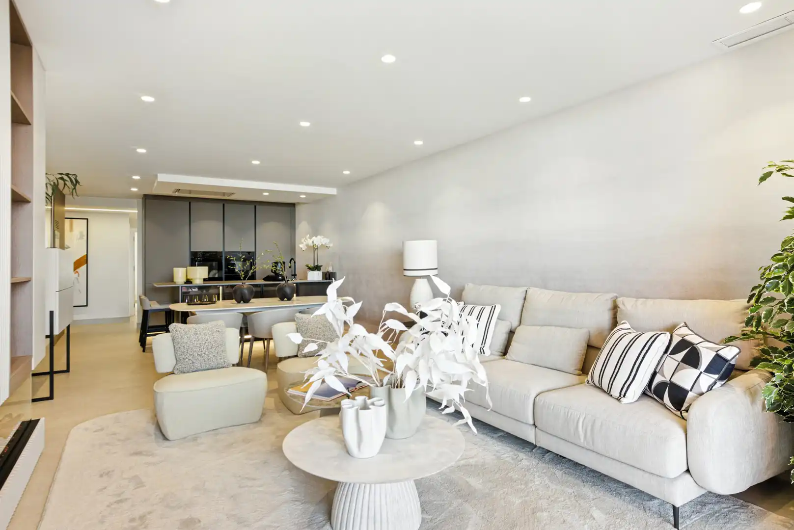 Ground floor with pool for sale in Selwo, imagen 12