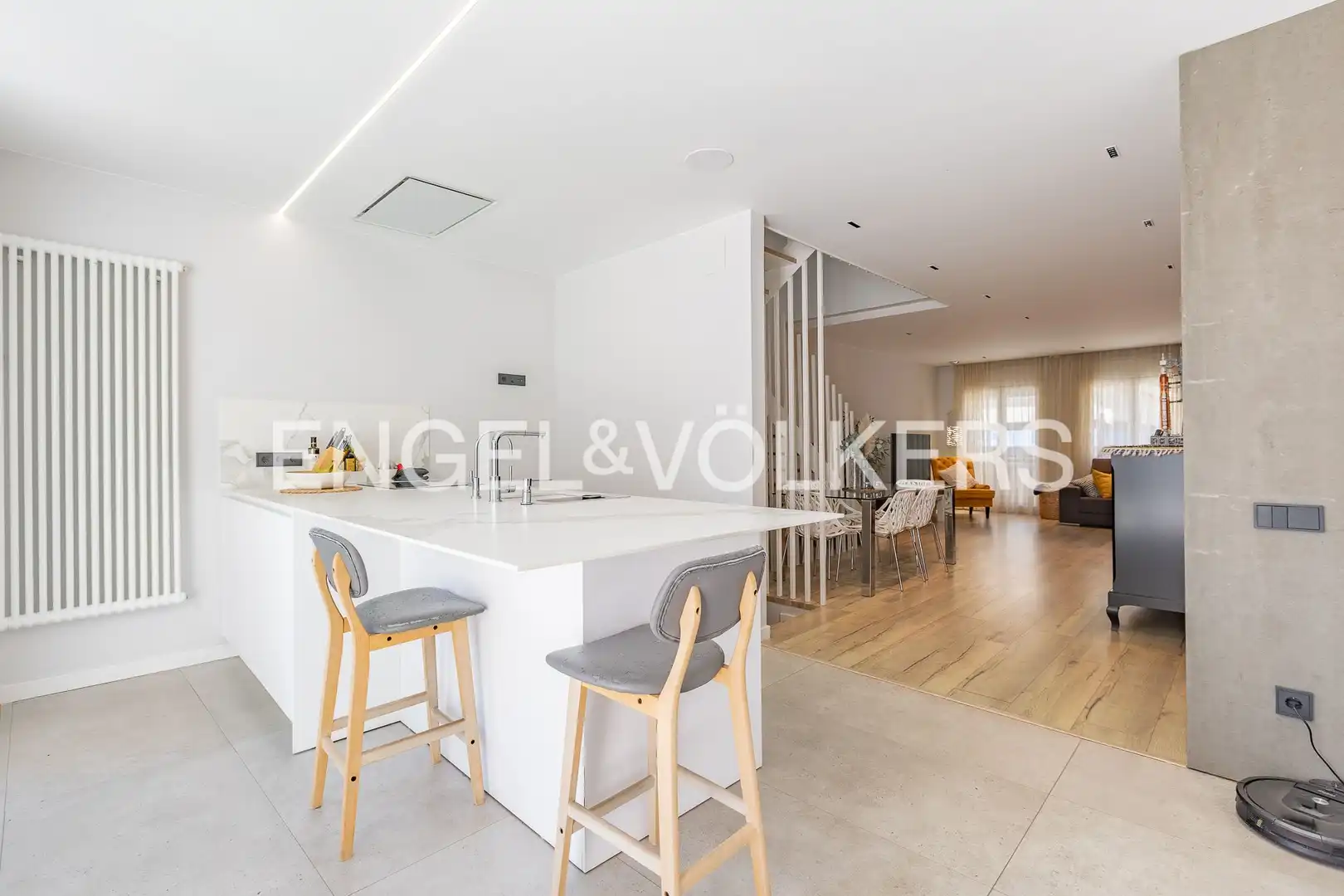 Vista exterior de Casa o xalet en venda en Sabadell amb Aire condicionat, Calefacció i Jardí privat