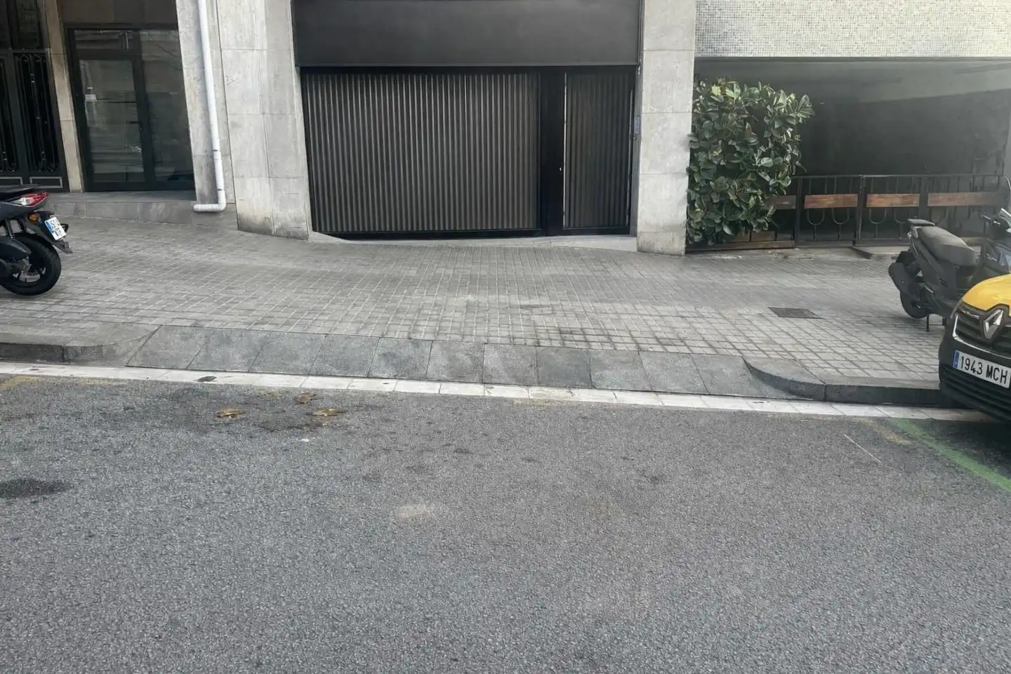Local comercial en venta en De La Mare De Déu De Montserrat