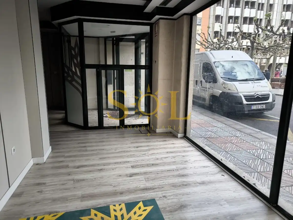 Gewerbefläche zur Miete in Plaza Cortes Leonesas, imagen 4