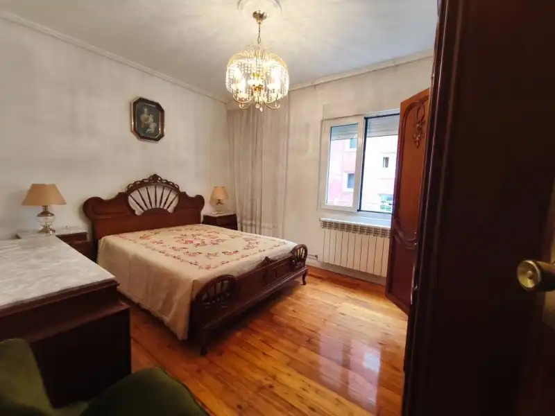 Habitación de Piso en venta en Santander con Calefacción, Jardín privado y Parquet
