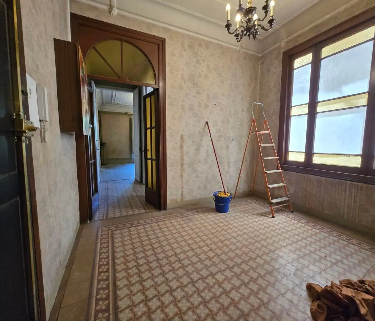 Piso en venta en Barcelona con Calefacción, Trastero y Balcón