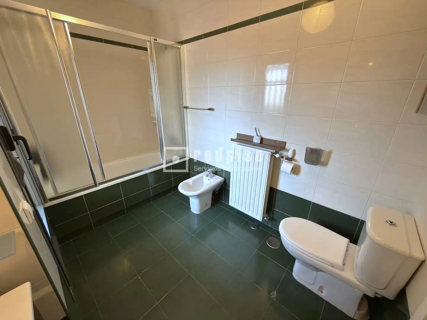 Baño de Ático en venta en Madrid con Aire acondicionado, Calefacción y Parquet
