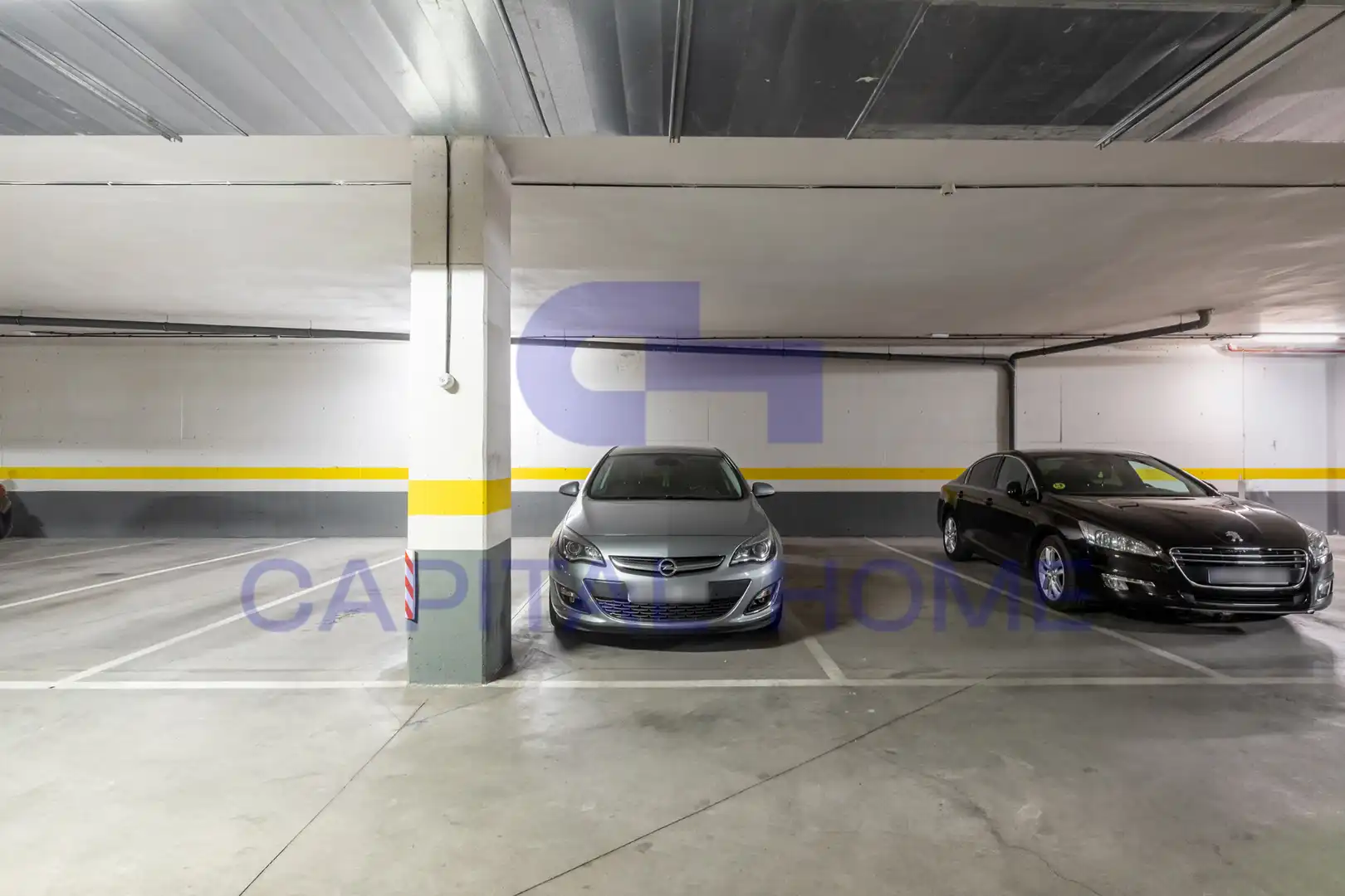 Parking de Piso en venta en Madrid con Aire acondicionado, Calefacción y Trastero