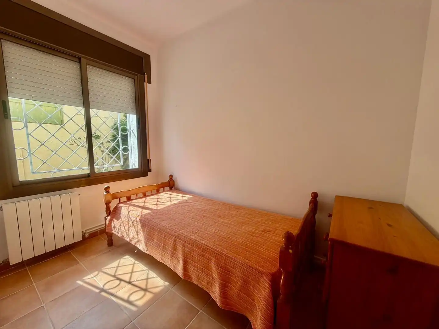 Habitación de Casa o chalet en venta en Torredembarra con Aire acondicionado, Calefacción y Jardín privado