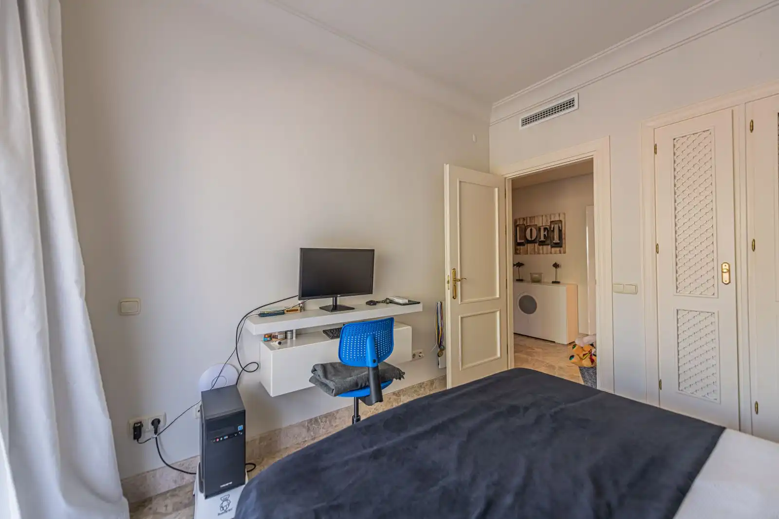 Habitación de Apartamento en venta en Marbella con Jardín privado, Terraza y Trastero