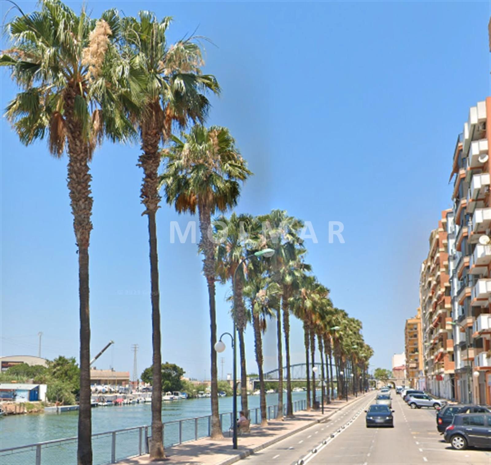 Vista exterior de Piso en venta en Cullera con Terraza, Internet y Alarma