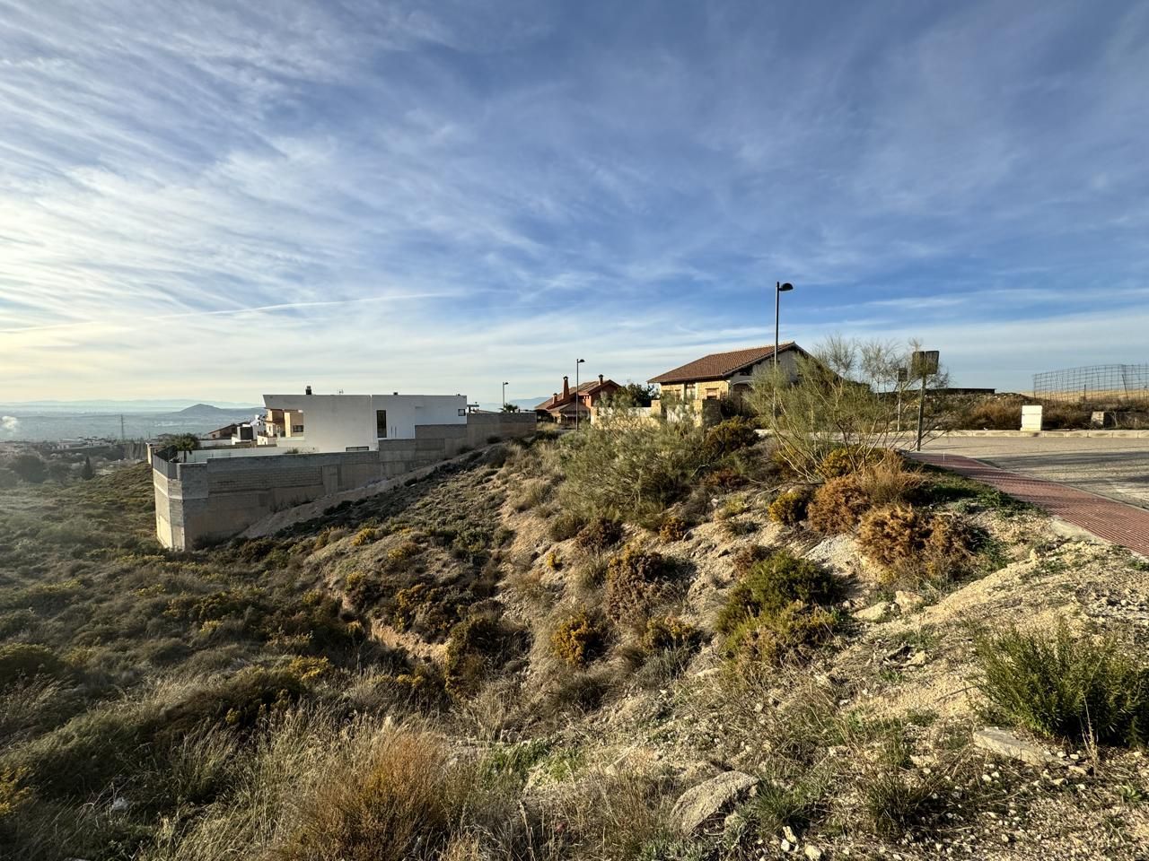 Terreno en venta en Calle Calle Cullar Vega, Altos de la Zubia