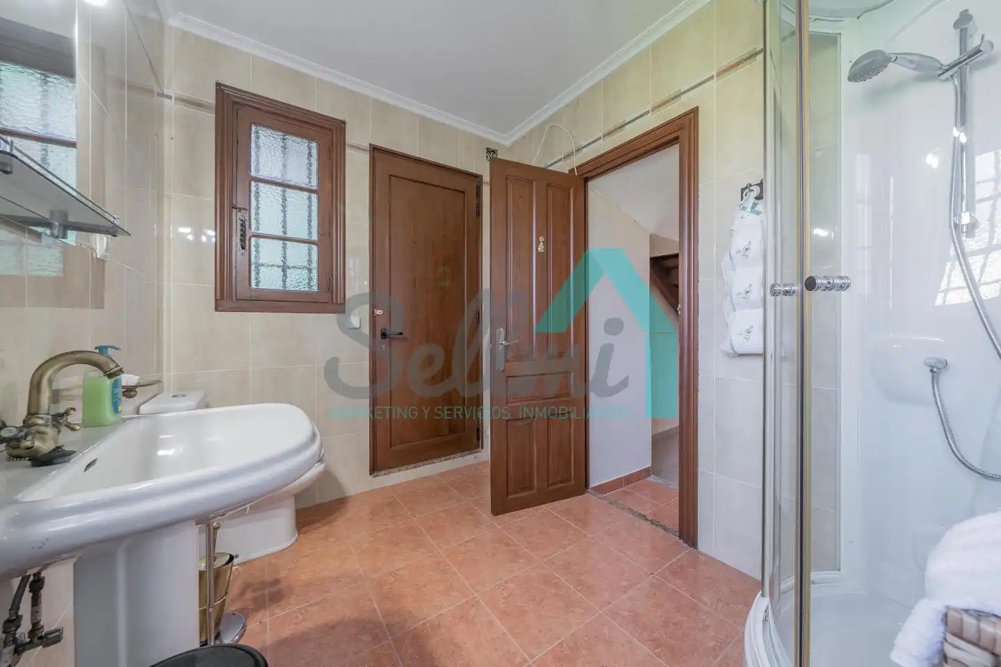 Bathroom of Houses for sale in Pravia  with Heating, Private garden and Parquet flooring